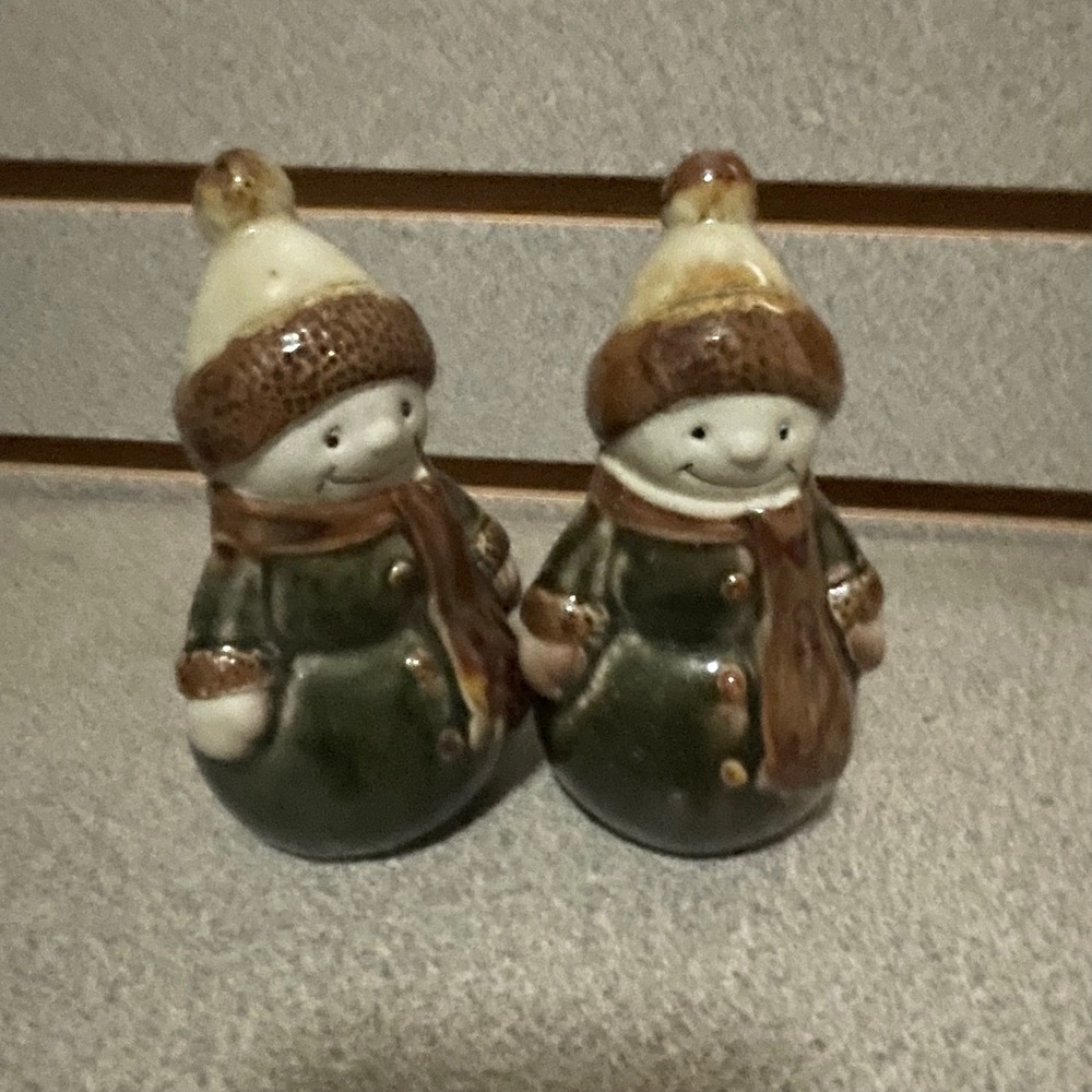 Vintage‎ Style Kirkland's Ceramic Snowman Figurines Set of 2 Green Brown Winter